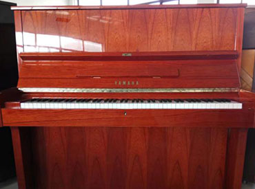 YAMAHA钢琴 W104